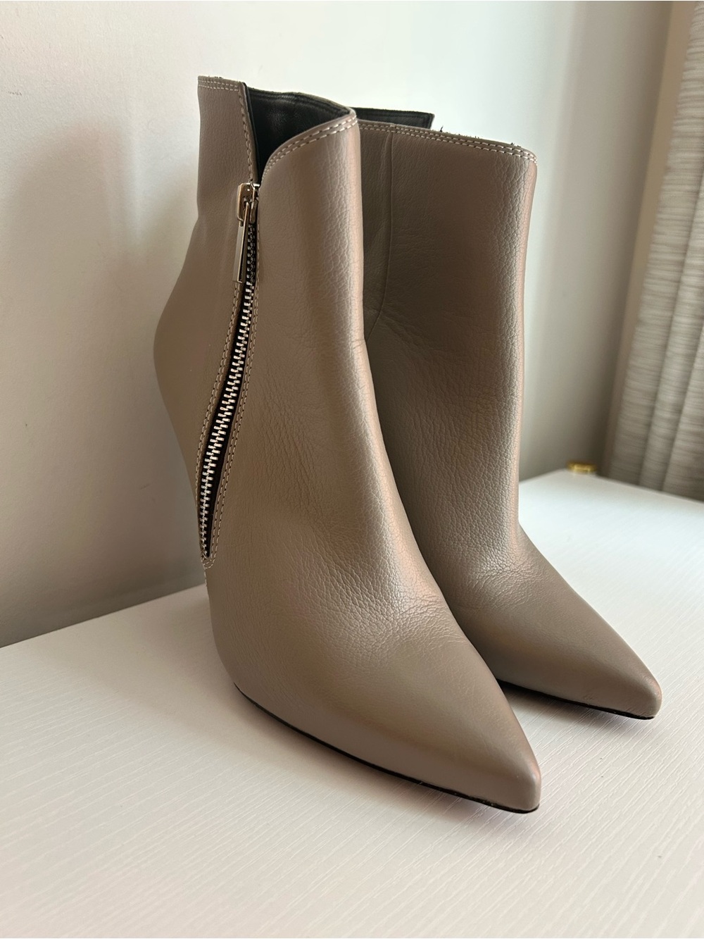 YSL Saint Laurent Paris Grey Leather Ankle Booties EU 35 Made in Italy - Picture 14 of 16